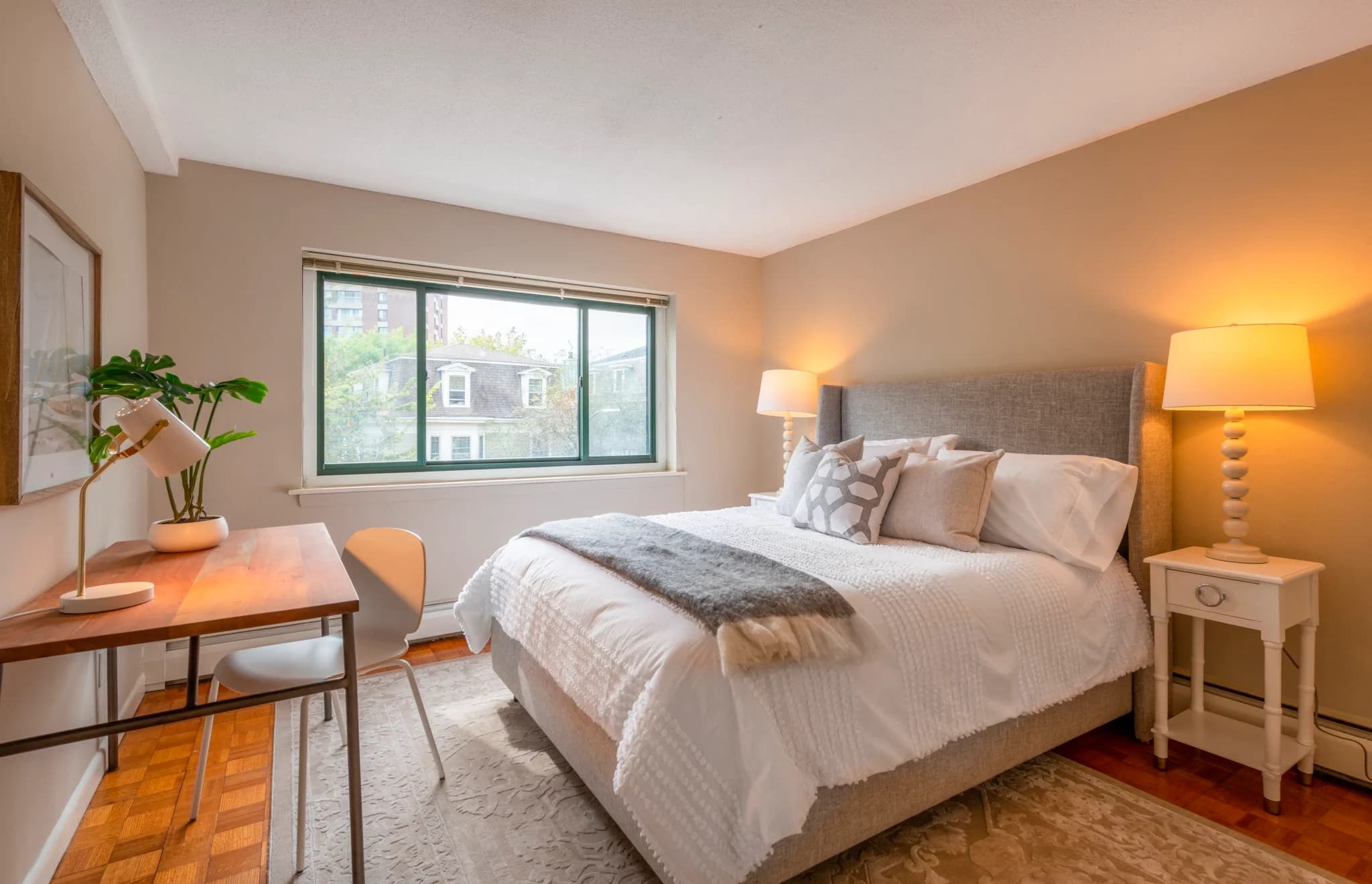 Bedroom Crimson Court